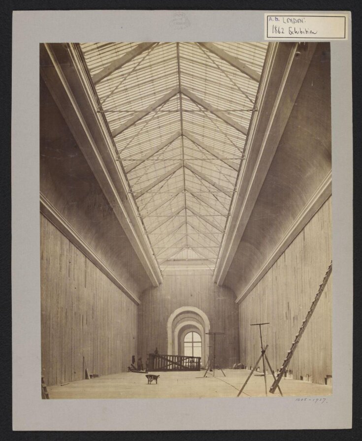 1862 International Exhibition buildings under construction, Picture gallery interior top image
