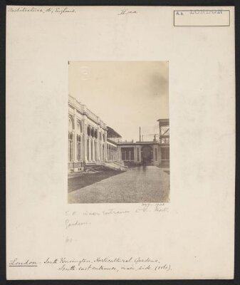 South Kensington, Royal Horticultural Gardens, South-east inner entrance