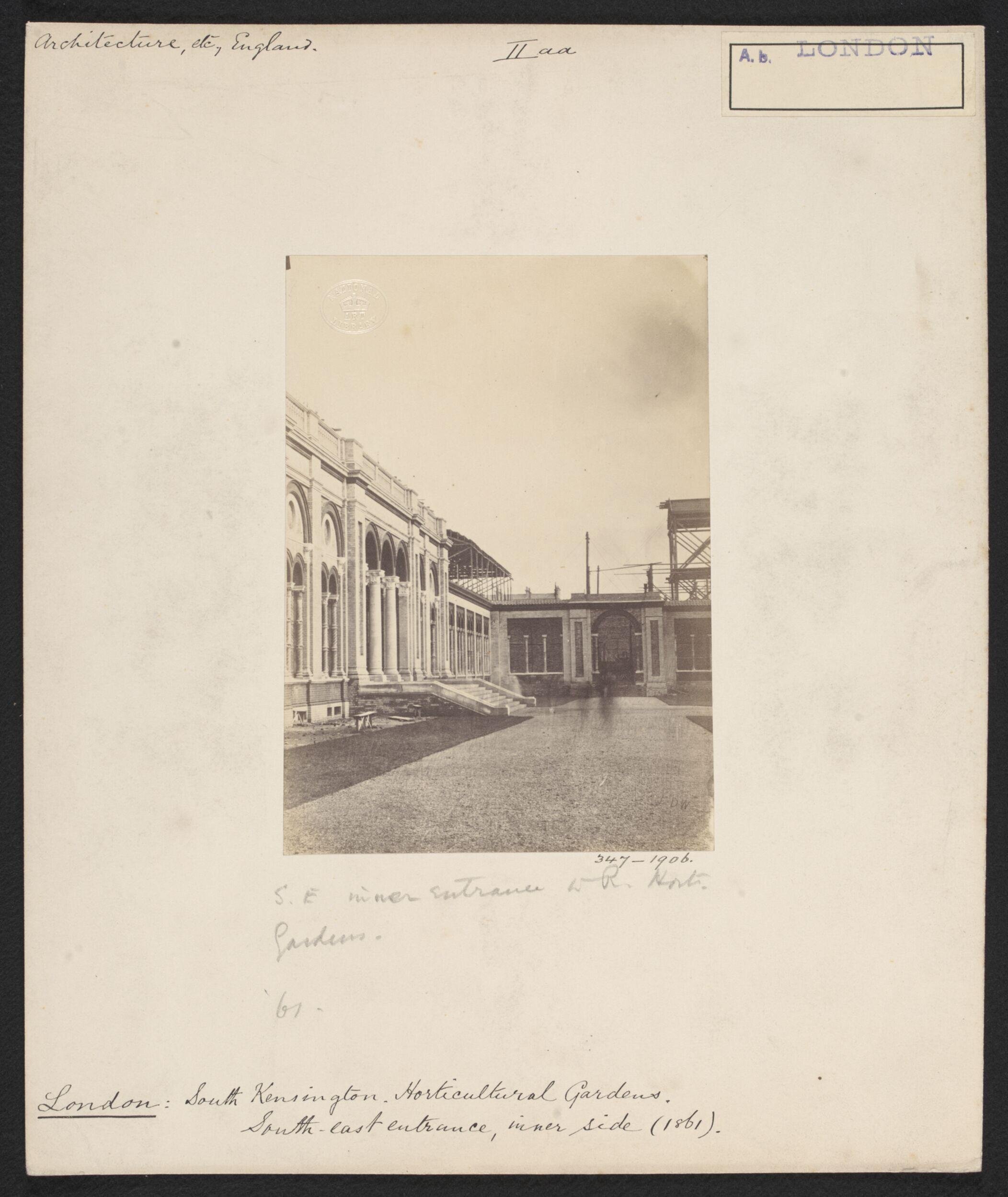 South Kensington, Royal Horticultural Gardens, South-east inner entrance