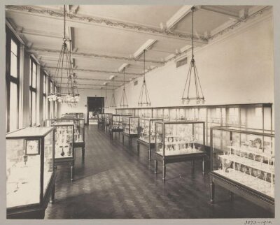 South Kensington Museum, Glass Gallery (Gallery 128) looking west towards Gallery 127