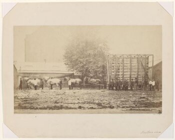 Side view of packing case and horse-drawn 'van' for transport of Raphael Cartoons from Hampton Court to South Kensington Museum