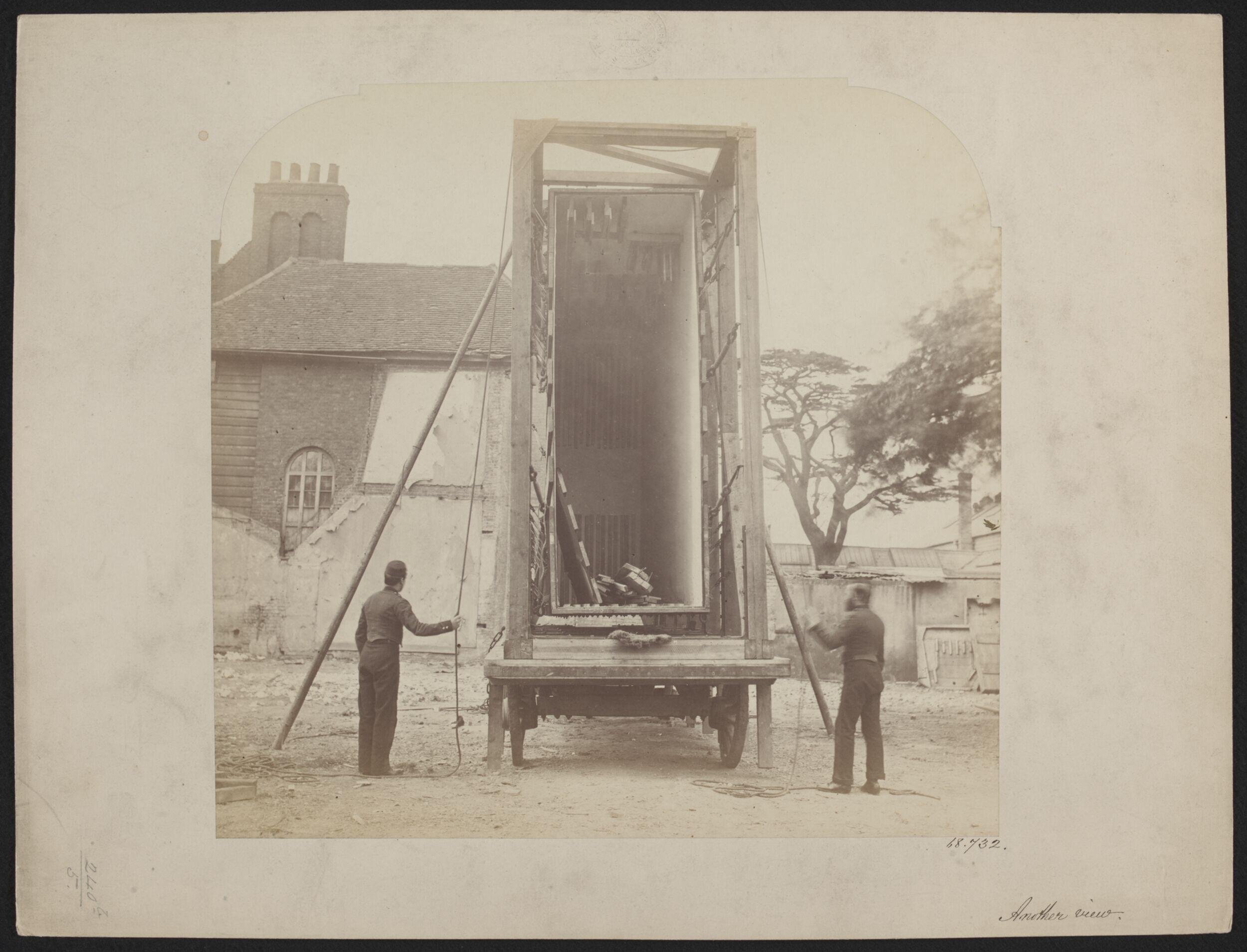 View of packing case and horse-drawn 'van' for transport of Raphael Cartoons from Hampton Court to South Kensington Museum