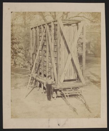 View of packing case and horse-drawn 'van' for transport of Raphael Cartoons from Hampton Court to South Kensington Museum