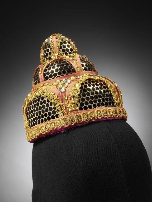 Theatre costume by Givens, Craig