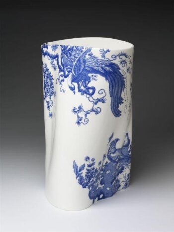 Eastman Blue Aves Vase No.1