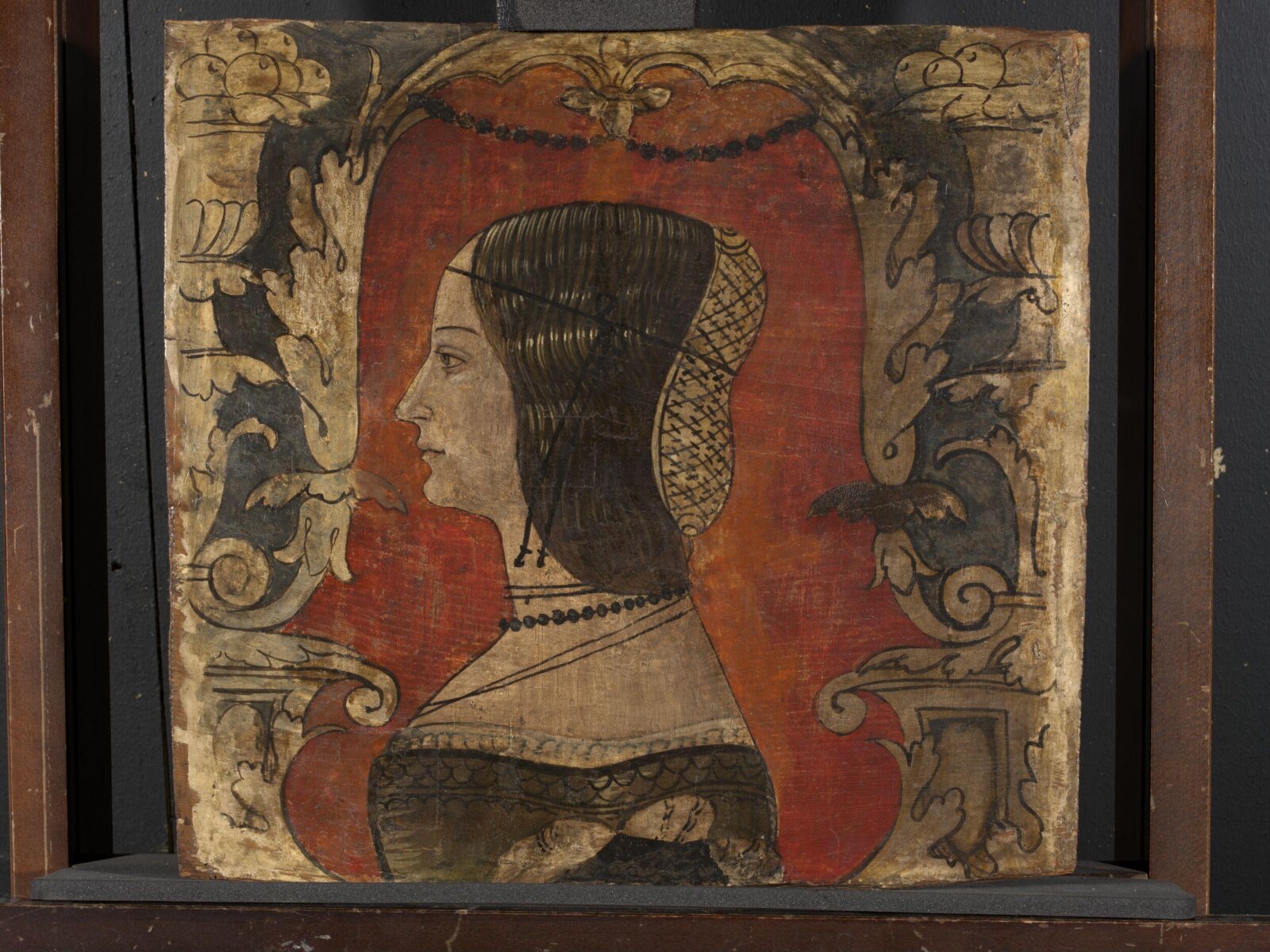 Profile bust of a lady facing left, ca. 1500