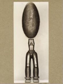 Spoon with legs, Yakuba, Ivory Coast thumbnail 1