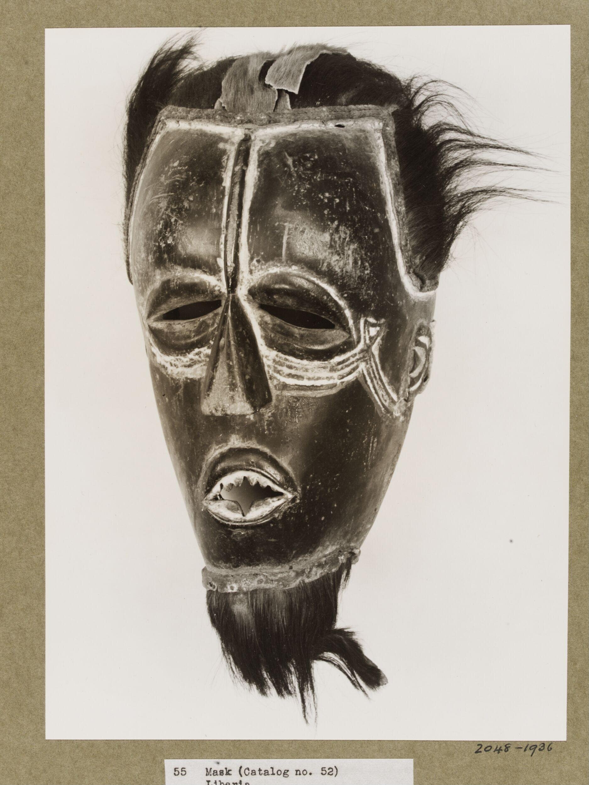 Mask with monkey hair, Liberia