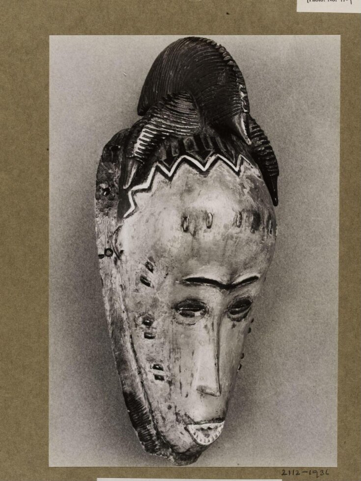Polychrome mask, Ivory Coast top image