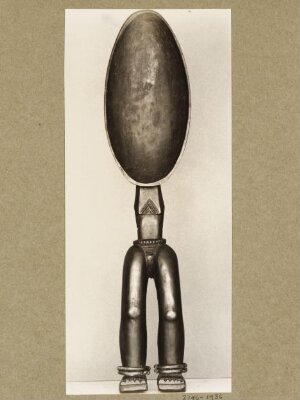 Spoon with legs, Yakuba, Ivory Coast
