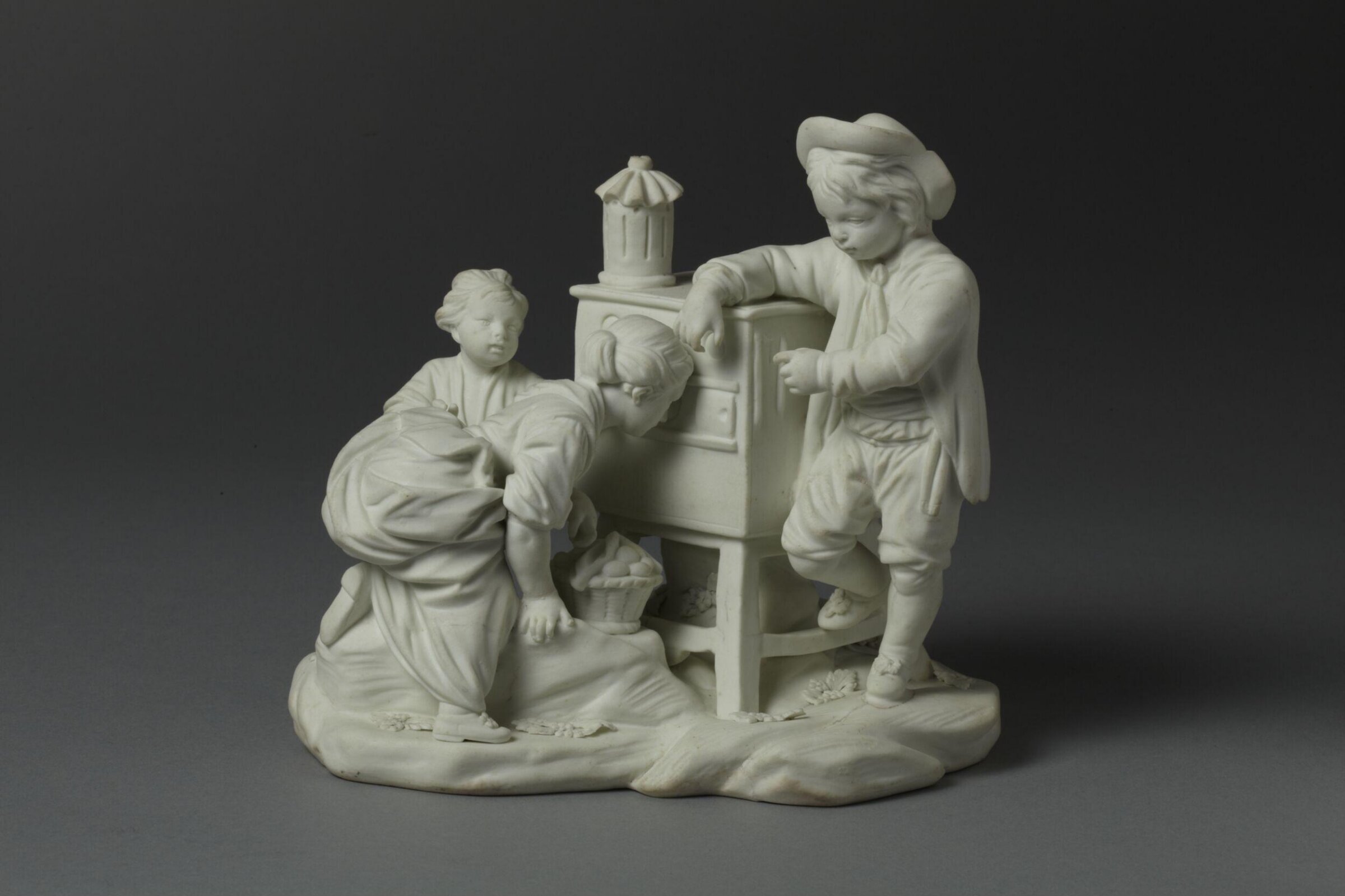 Group of a peepshow, Derby Porcelain Factory, ca. 1785