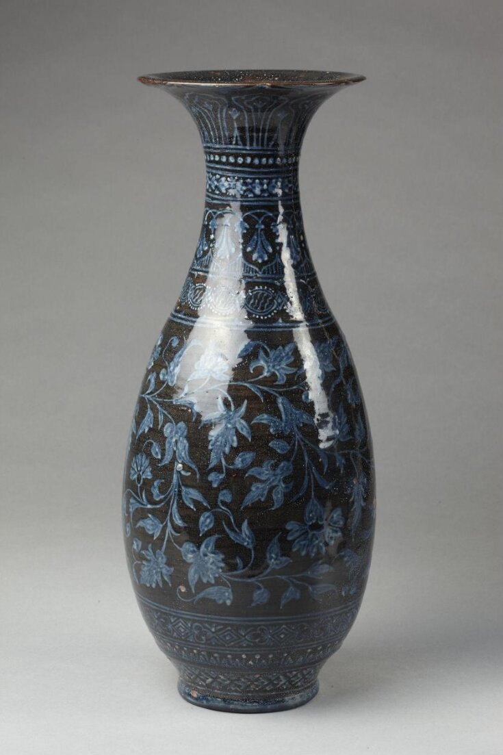 'Egyptian' vase top image