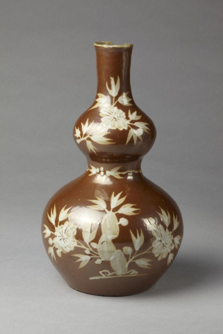 Vase top image