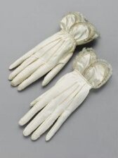 Pair of Wedding Gloves thumbnail 2