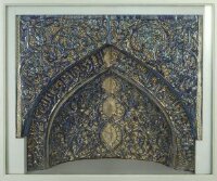 میوزیم کے کھلے ذخیرے سے «Kashan Mihrab, 1307» کی تصویر