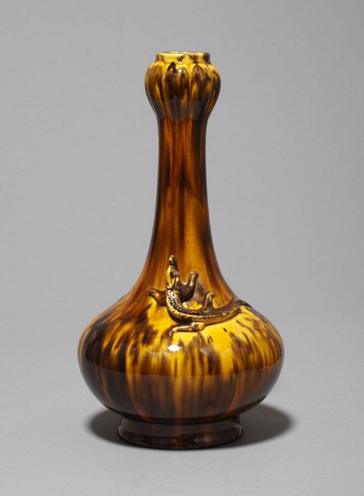 Vase top image