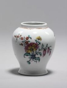 Vase thumbnail 1