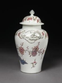 Vase and Cover thumbnail 1