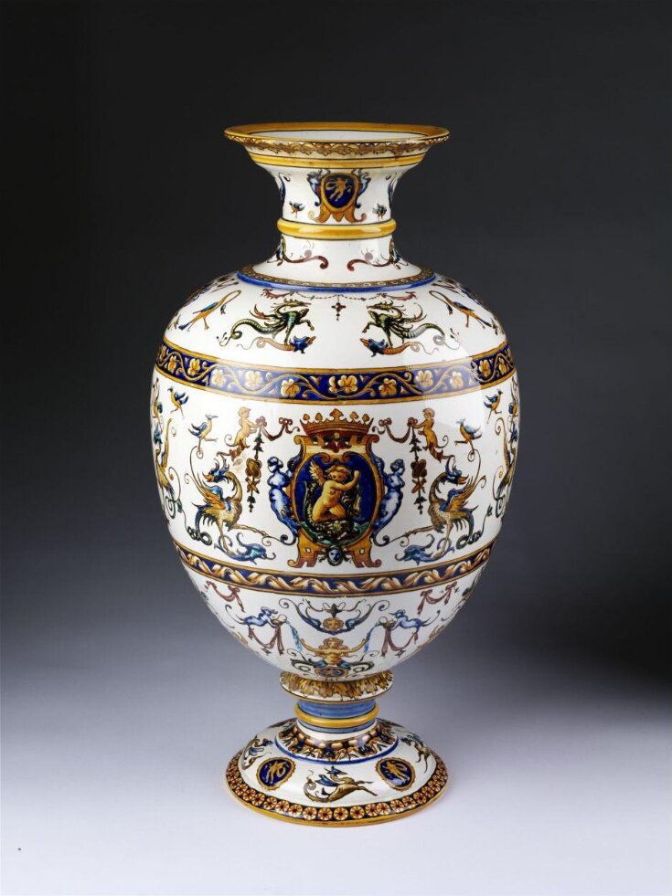 Vase top image