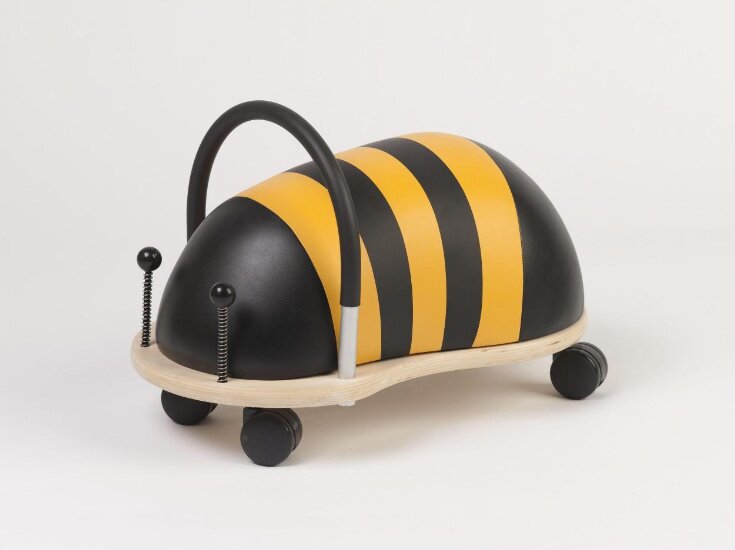 Bumblebee Wheelybug top image