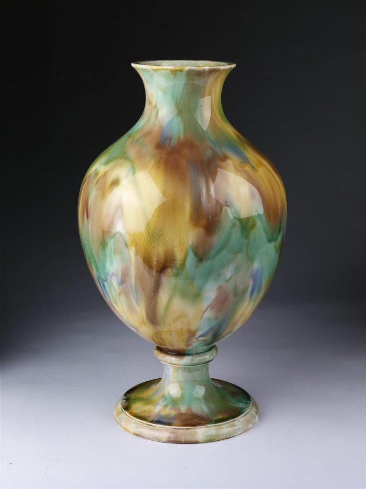 Vase top image