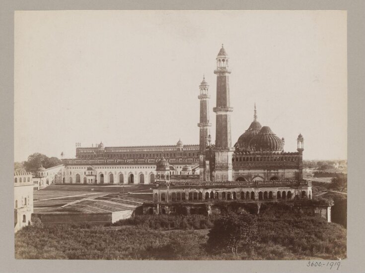 Asafi Mosque and Great Imambara viewed from the Rumi Darwaza top image