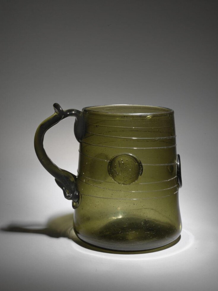 Mug top image