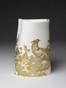 Eastman Gold Aves Vase No.5 thumbnail 1