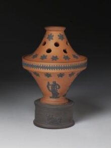 Pot-Pourri Vase and Cover thumbnail 1