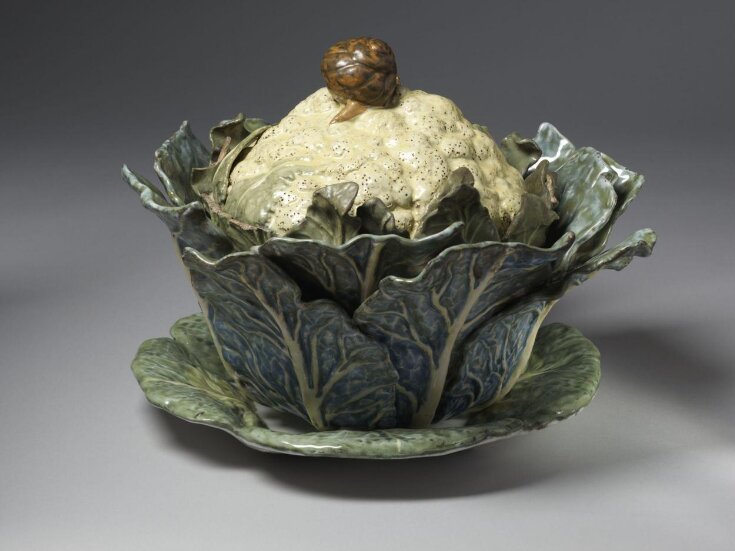 Tureen top image