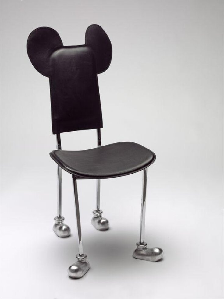 Garriris Chair top image