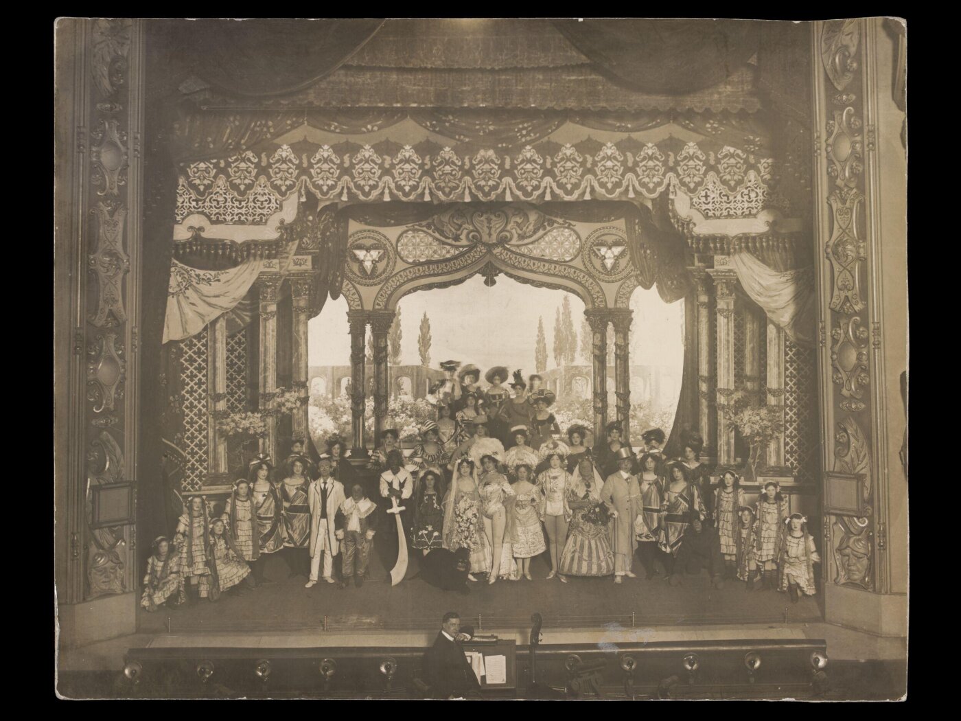 unknown, Photograph