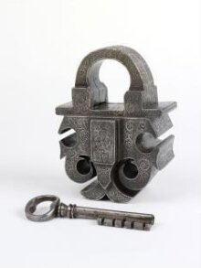 Masterpiece Padlock and Key thumbnail 1