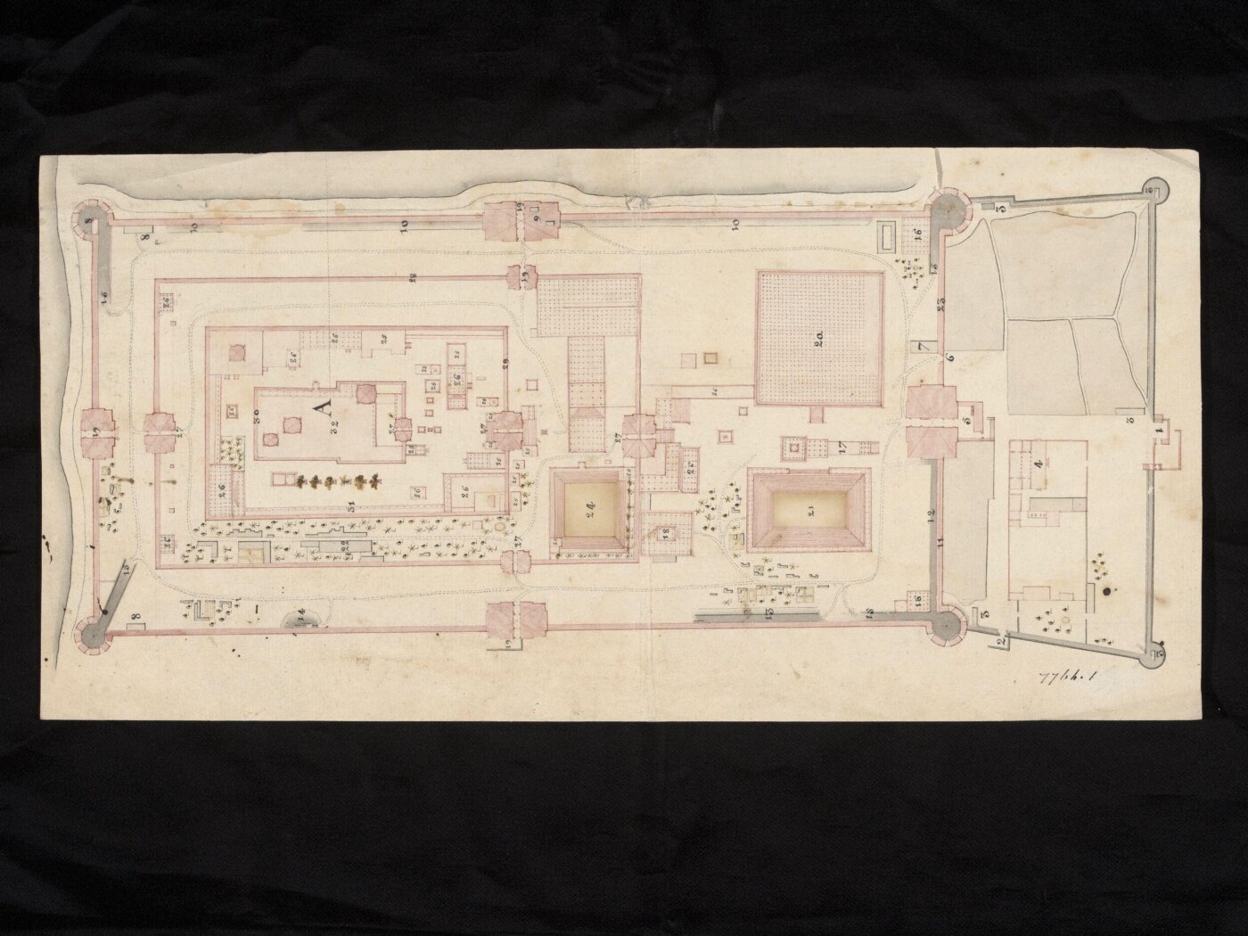 Unknown, Two Ground plans of the choultry of Tirumala Nayak at Madura