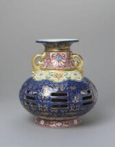 Vase thumbnail 2