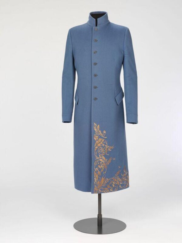 コート Alexander Mcqueen Midnight Blue Wool Trench Coat Alexander McQueen pieces worn by Kate Middleton - Kate's Closet