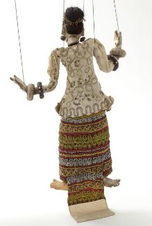 Temple-dancer marionette thumbnail 1