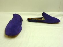 Pair of Slippers thumbnail 1