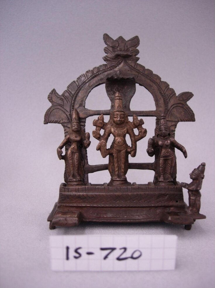 Vishnu and consorts top image