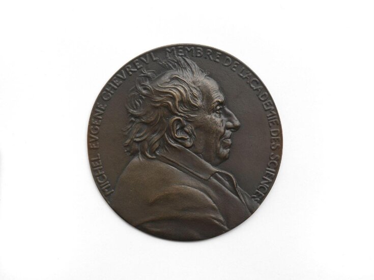 Obverse side of a medal top image