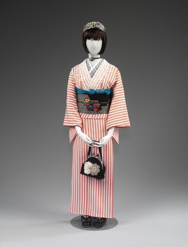 Pair of socks — Mamechiyo Modern — 2011