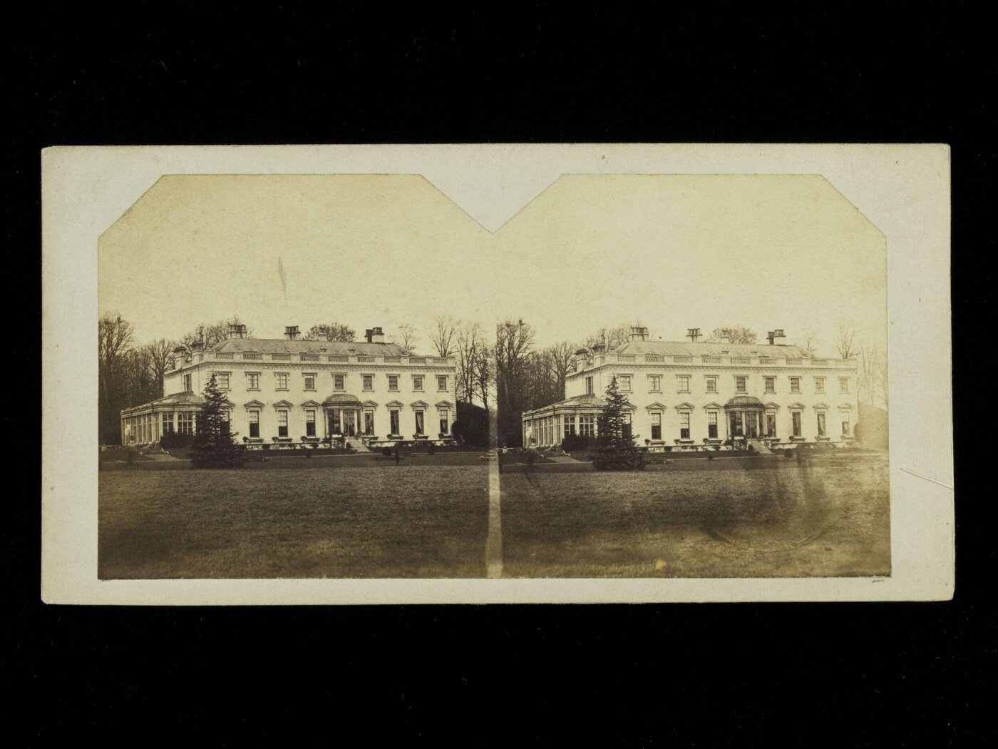 Unknown, Stereoscopic photograph of a Georgian house