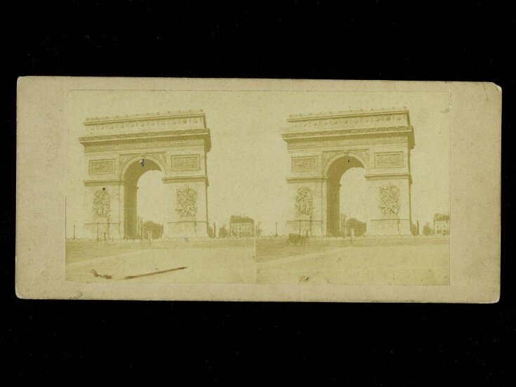 Stereoscopic photograph of the Arc de Triomphe in Paris image