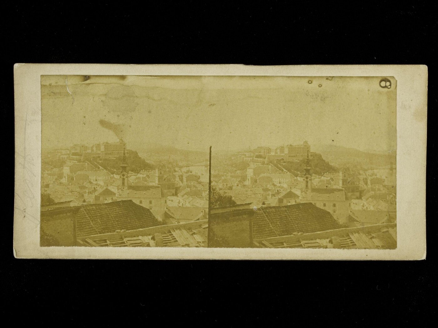 Unknown, Stereoscopic view of a town