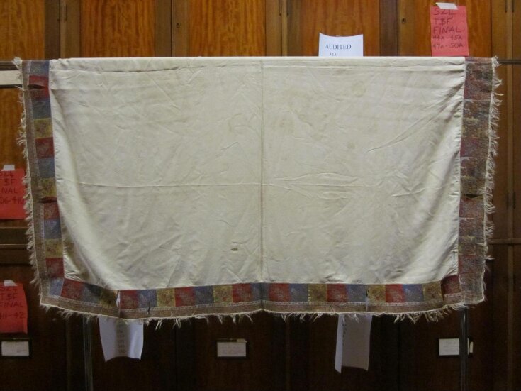 Shawl top image