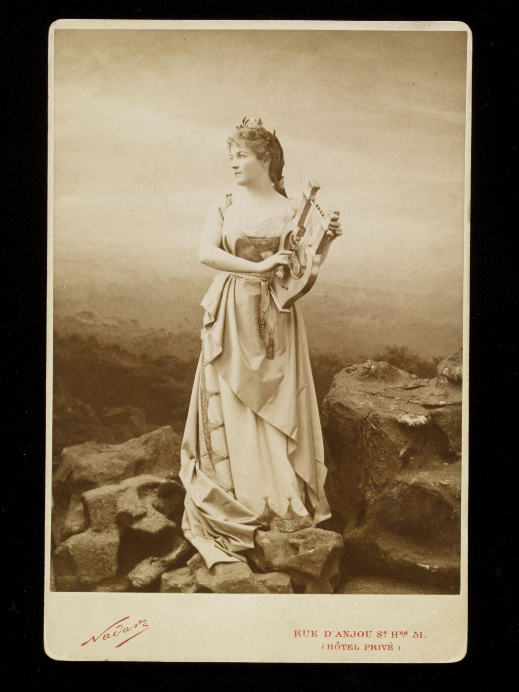 Unknown, Portrait of a lady. Cabinet card.