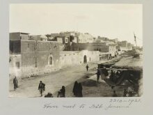 Southern tower of Bab al-Jinan and west side of city walls, Aleppo thumbnail 1