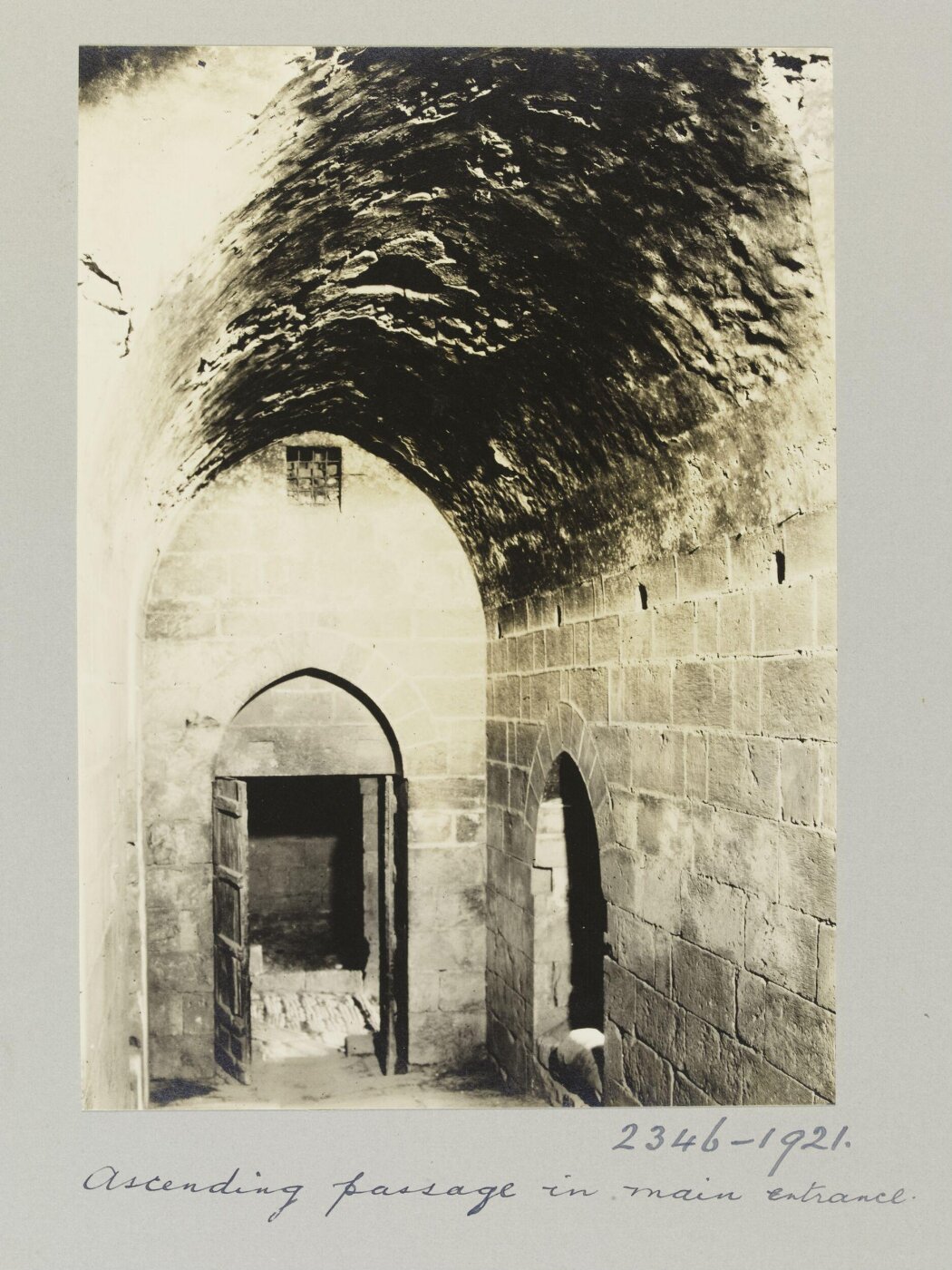 K.A.C. Creswell, Passage in main entrance bridge in Citadel, Aleppo