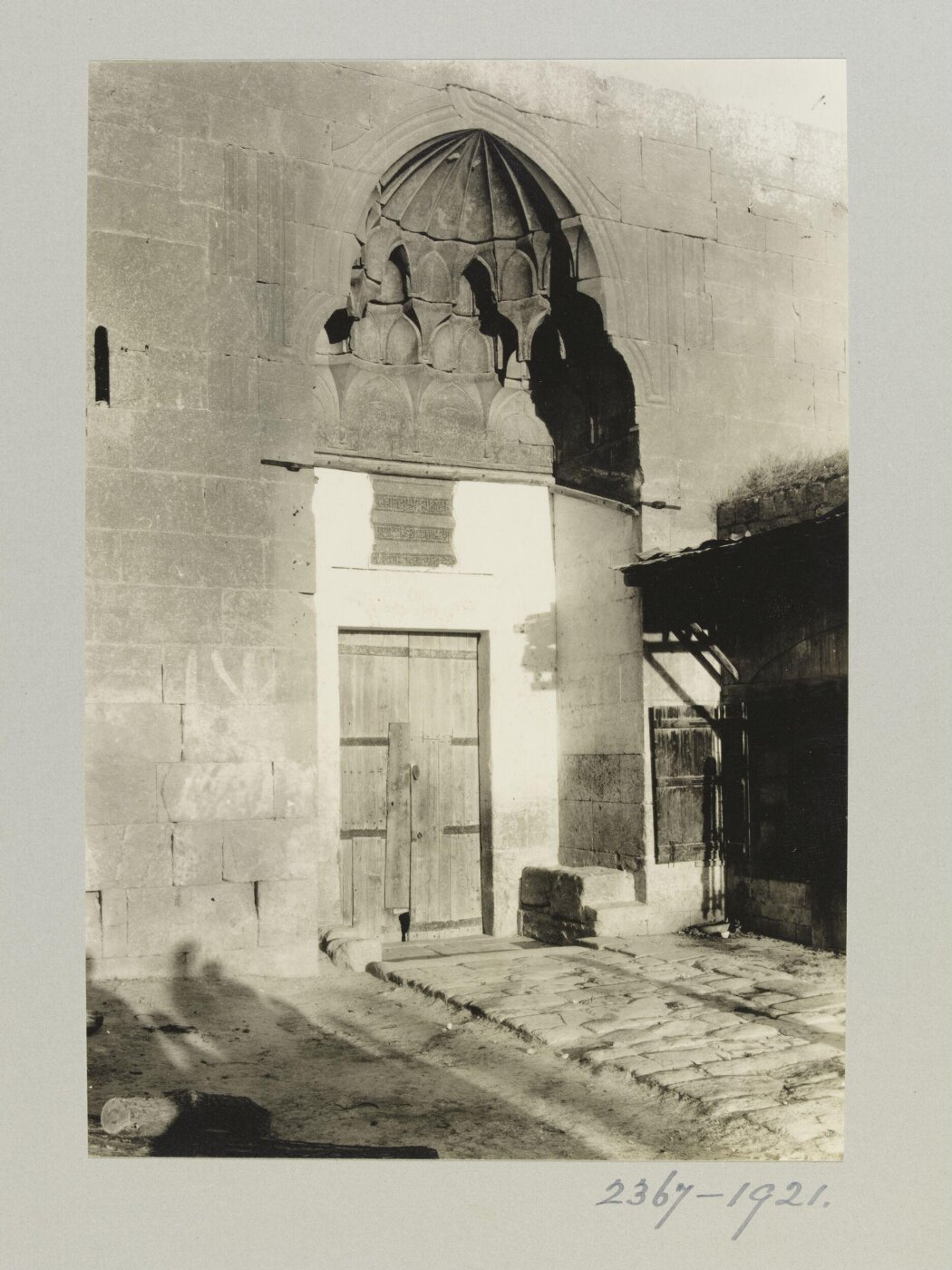 K.A.C. Creswell, Entrance portal of Mosque of Mamluk Amir Altinbugha al-Salihi, Aleppo