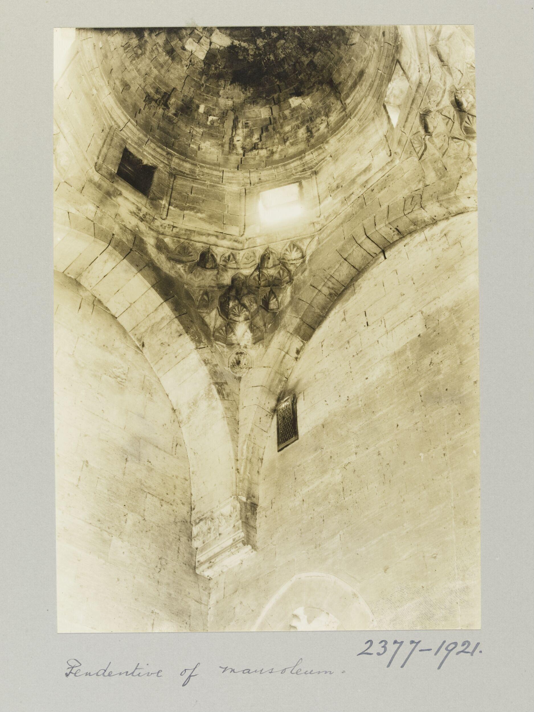 Dome pendentive in mausoleum of Mosque of al-Utrush, Aleppo